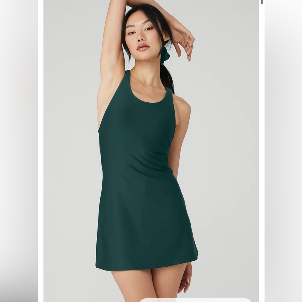 Alo yoga airlift dress in midnight green